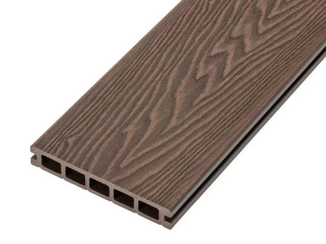 Cladco Woodgrain & Grooved Reversible Composite Decking