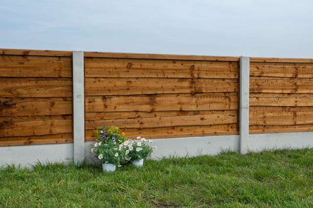 Heavy Duty Waney Fence Panel